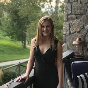 Meet your Posher, Leah